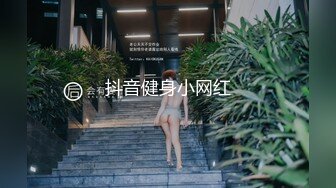 最新厕所偷窥长发黑连体裙美女嘘嘘