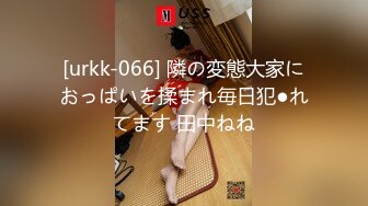 罕见极品粉穴00后学生妹，被窝里给大家看小嫩穴，白嫩奶子乳晕也很粉