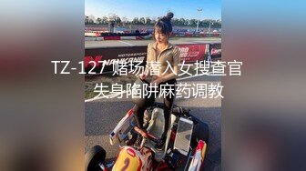 厨房里做饭勾引进来的儿子乱伦的后妈