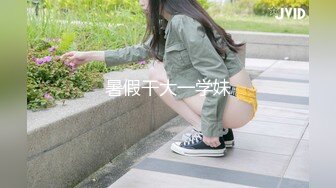   很有味道的素颜美少妇居家直播做爱，给帅气老公交啪啪特写打桩细节