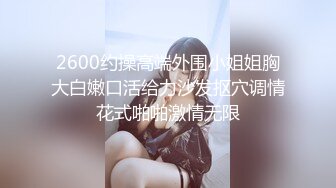   熟女妈妈 我坐在上面干一炮好不好 啊啊 舒服爽宝贝 妈妈看到儿子的大鸡吧笑的多开心